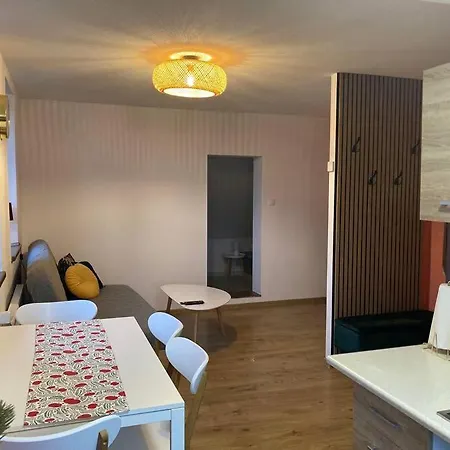 Top Apartment